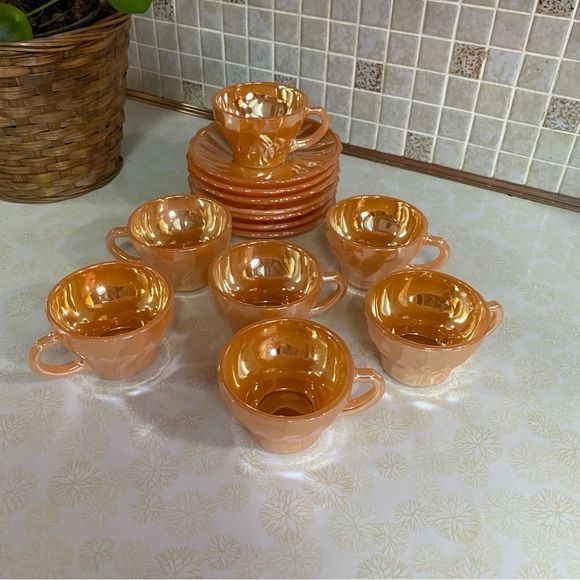 Vintage Fire King Peach Lustre set of 7 mini tea cups & saucers 14 pieces - Picture 6 of 11